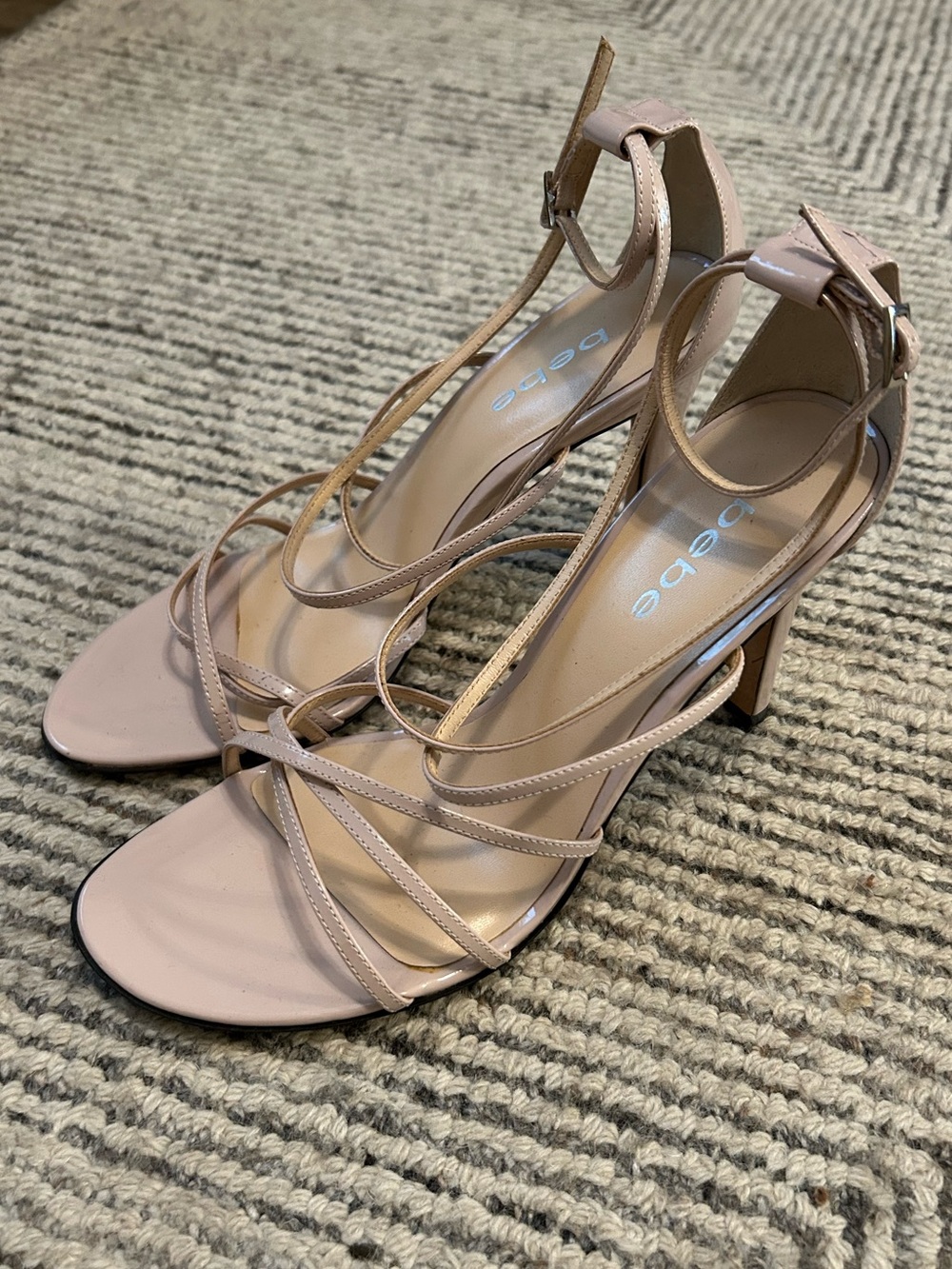 Bebe Women’s Nude Pink Patent Strappy Heels Ankle Strap Sandals Size 9